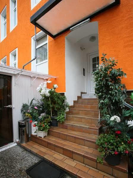 Gastehaus-Offenbach Pensionat Exteriör bild